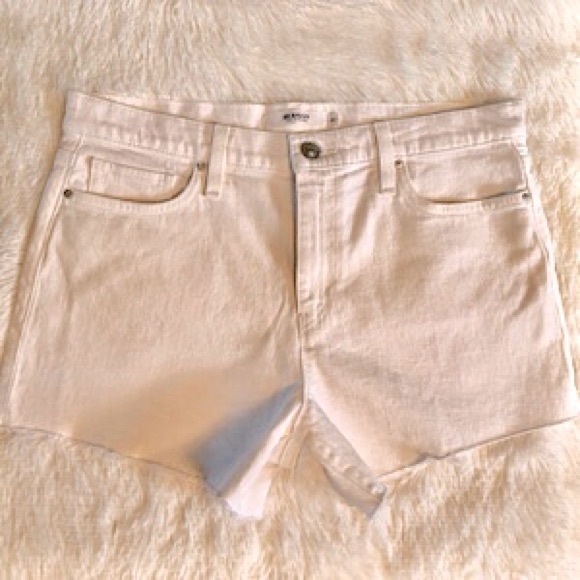 “NEW” Hudson Gemma Mid-Rise Cut-Off Short - Picture 3 of 7